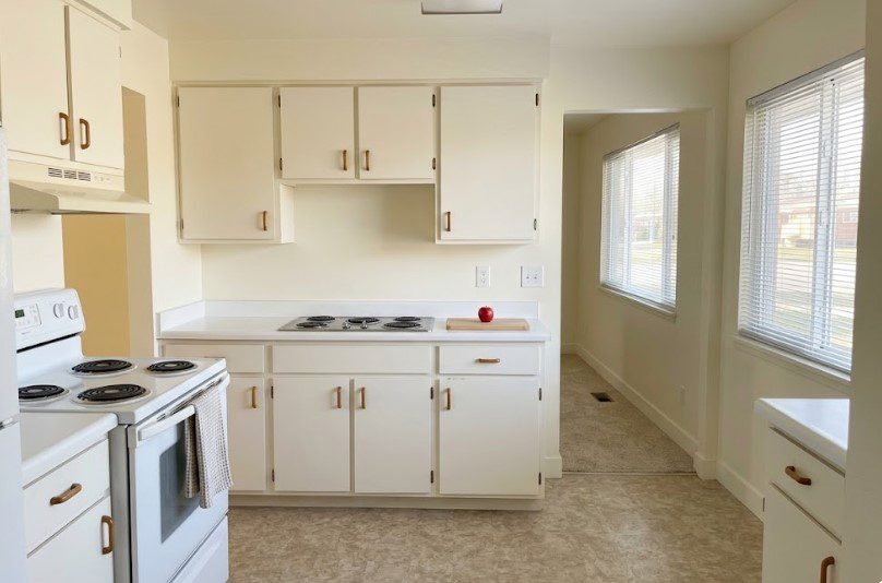 finished kitchen painted by Swifthand Painting